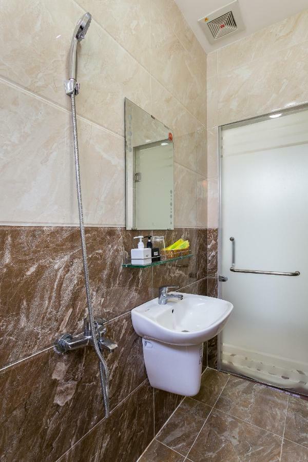 Marine Hotel & Apartment Вунгтау Экстерьер фото